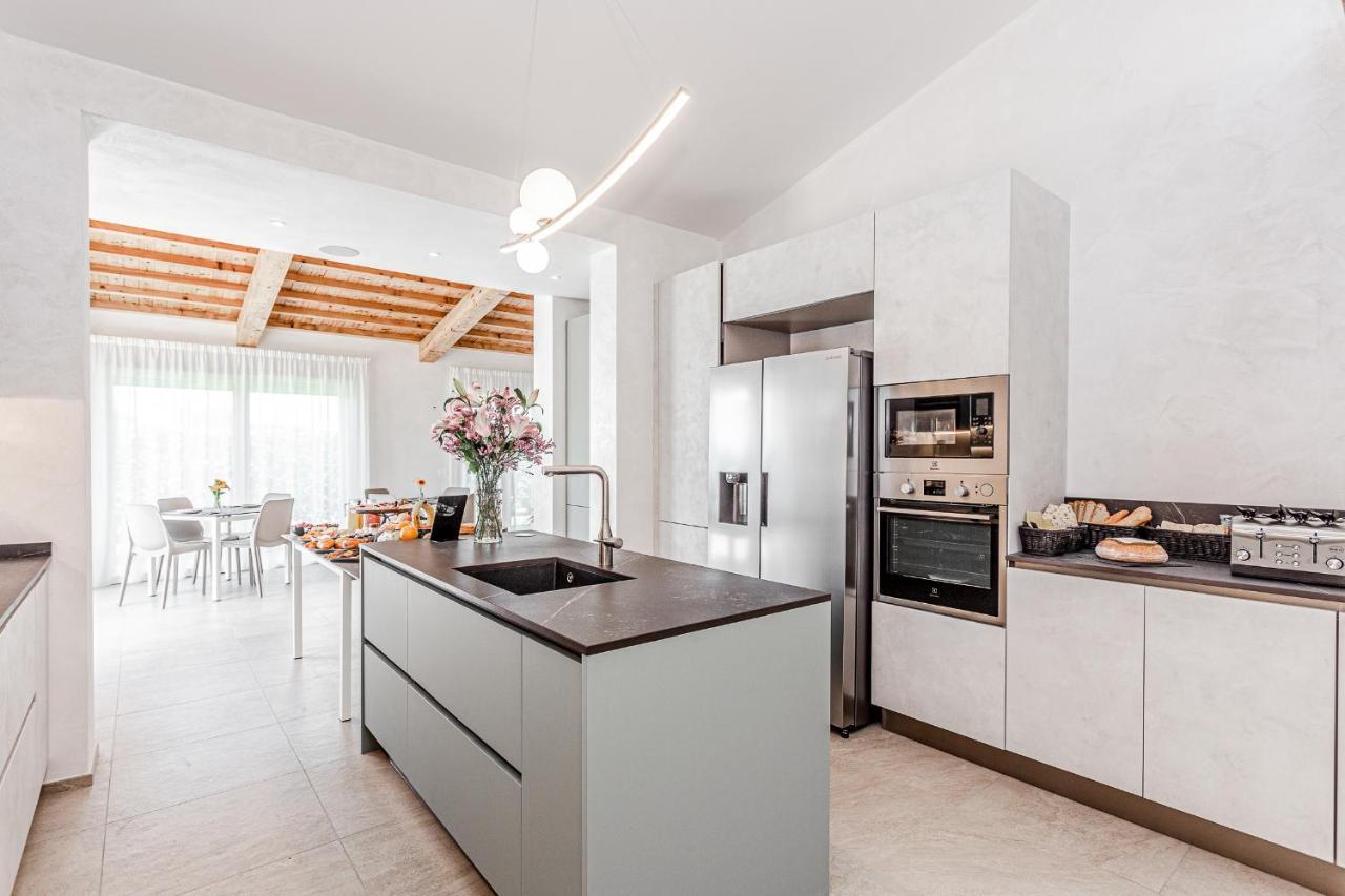 I Delfini - Natural B&B เชเซนาติโก ภายนอก รูปภาพ