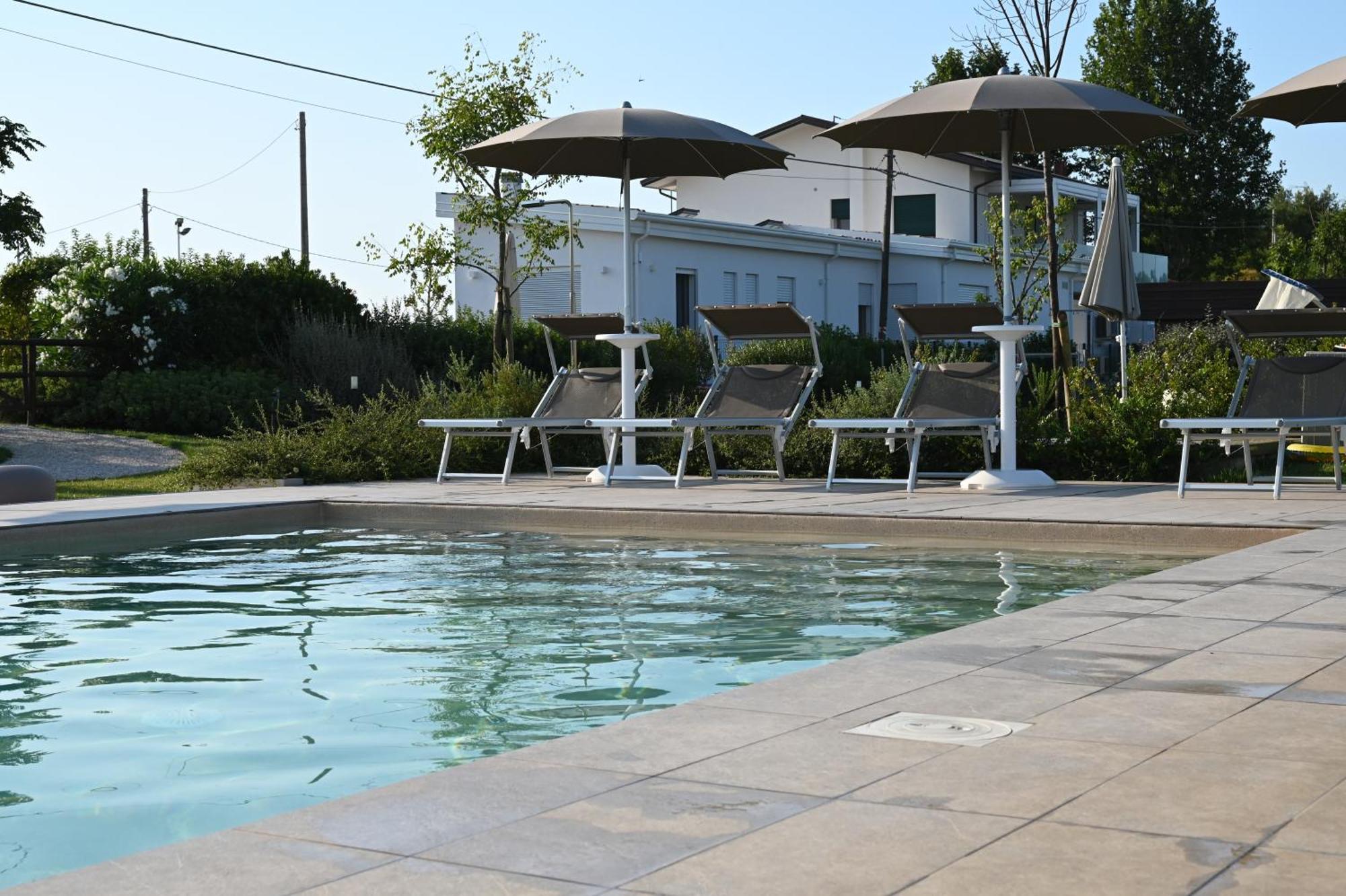 I Delfini - Natural B&B เชเซนาติโก ภายนอก รูปภาพ